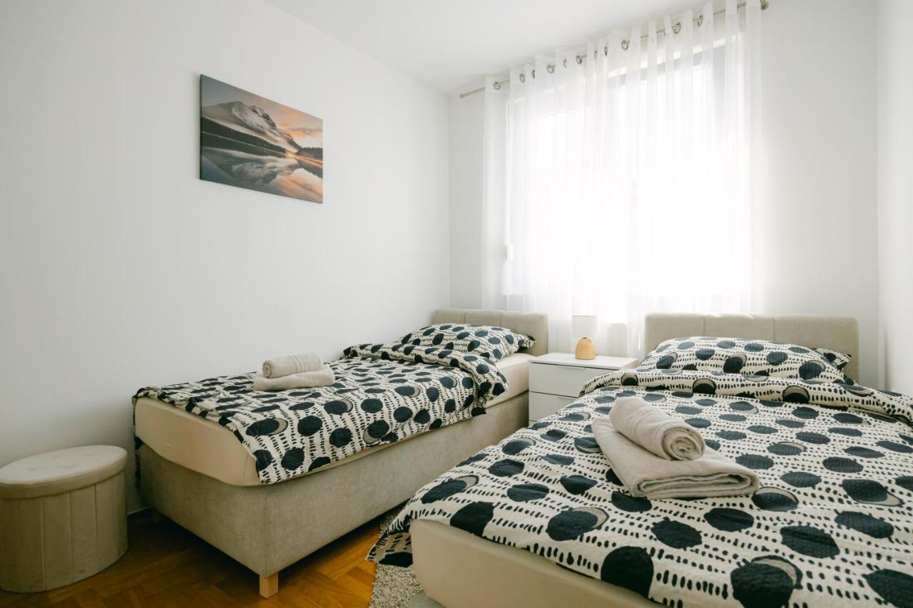 Ladenta Apartman*** Zagreb Luaran gambar